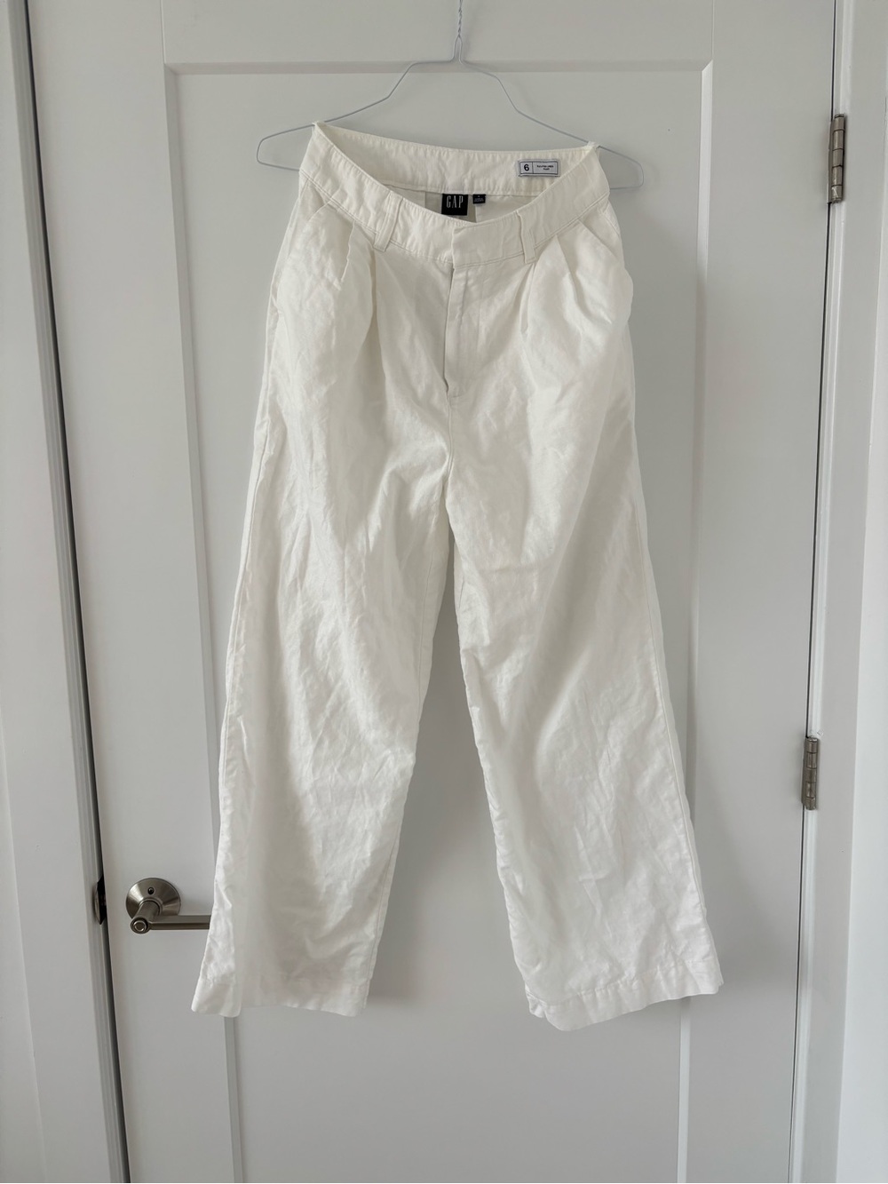 GAP Pleated Linen Pants - White